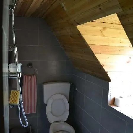 Vendégház Familja Carku